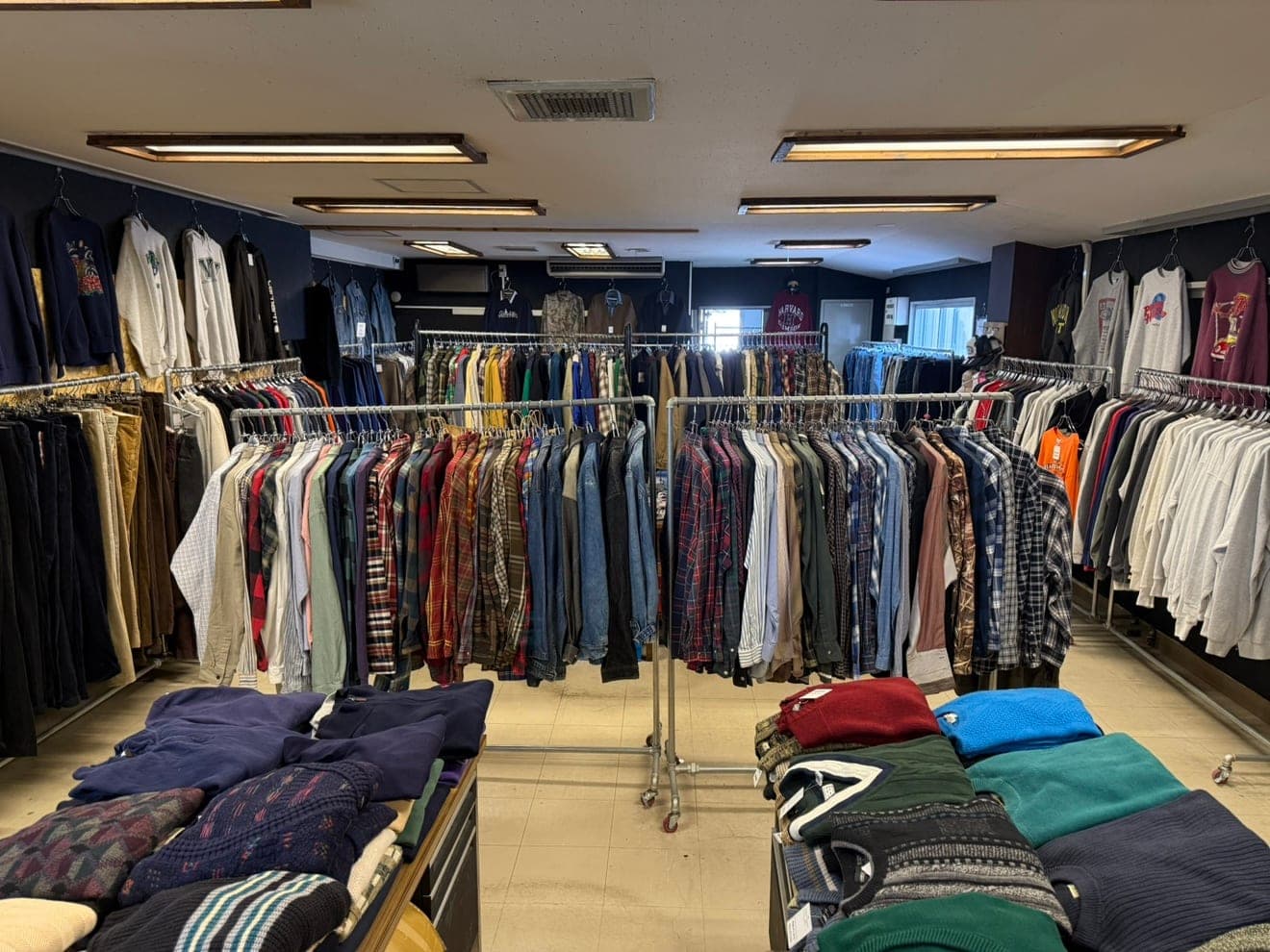 苫小牧店の店内